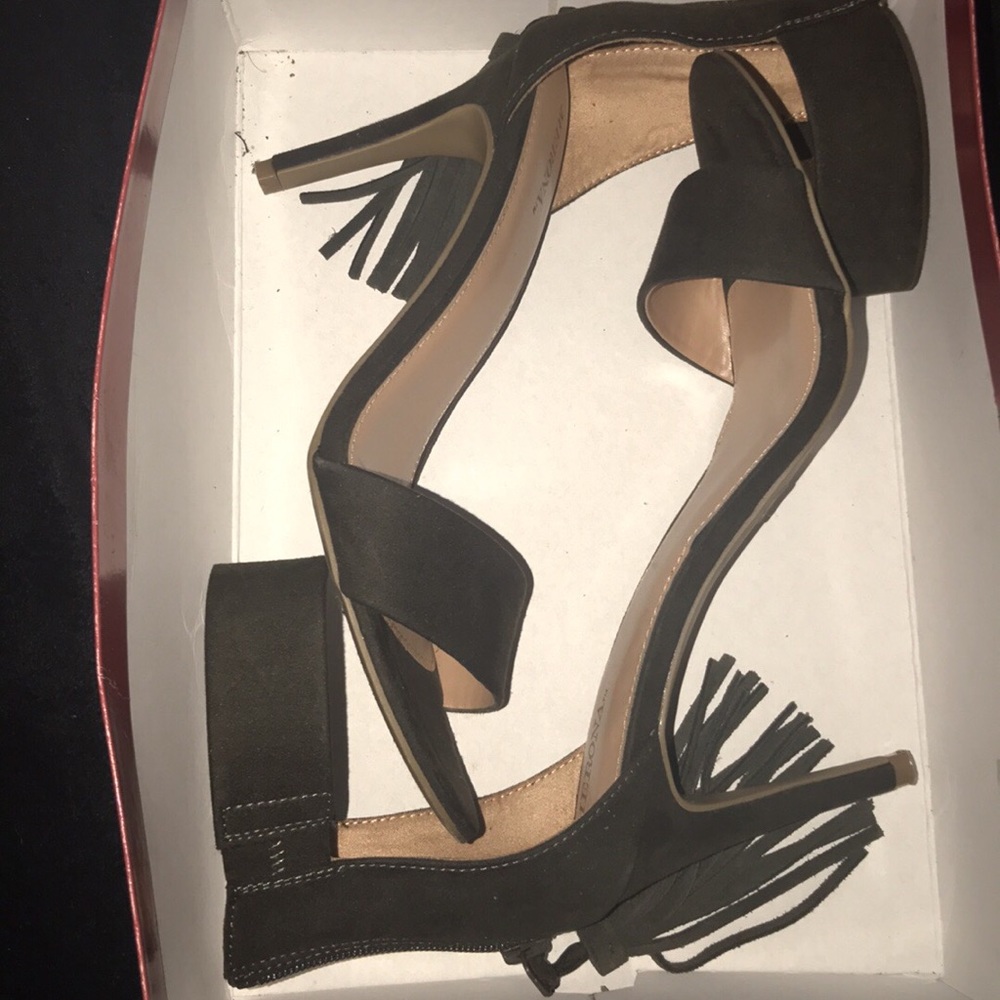 Khaki Heels